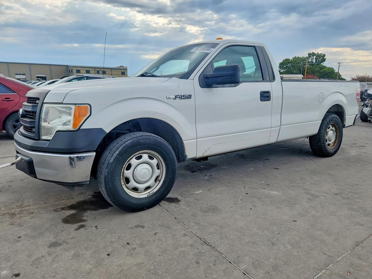2013 Ford F150 Белый vin: 1FTMF1CM8DKF04049