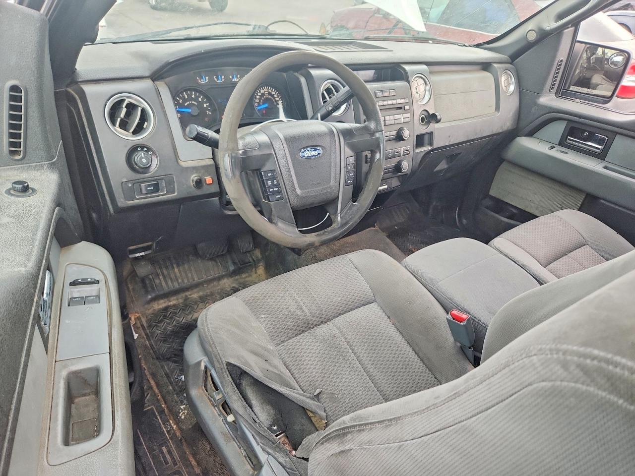 2013 Ford F150 Белый vin: 1FTMF1CM8DKF04049