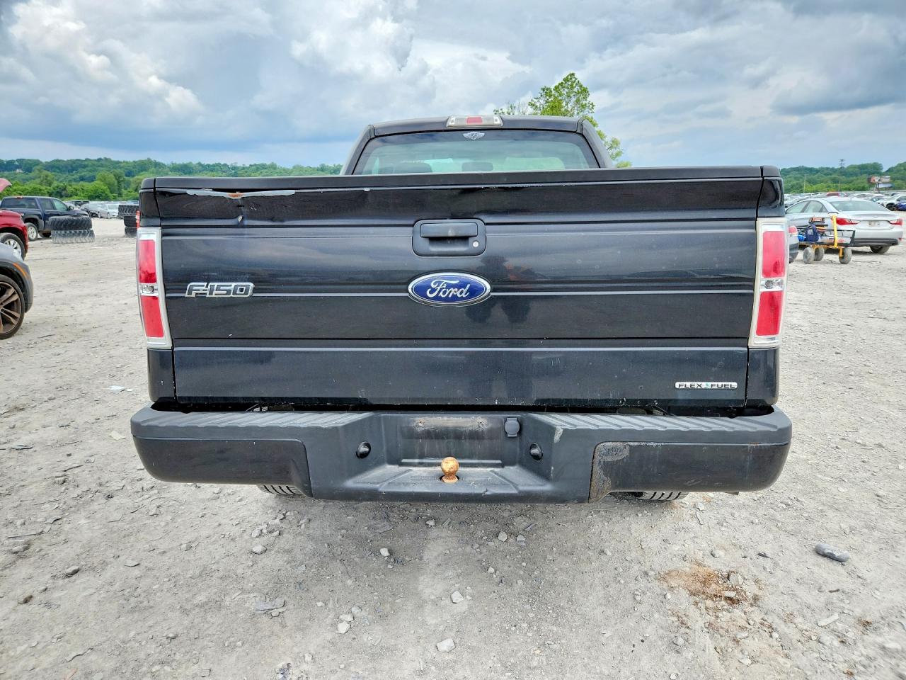 2013 Ford F150 Black vin: 1FTMF1CM8DKF71699