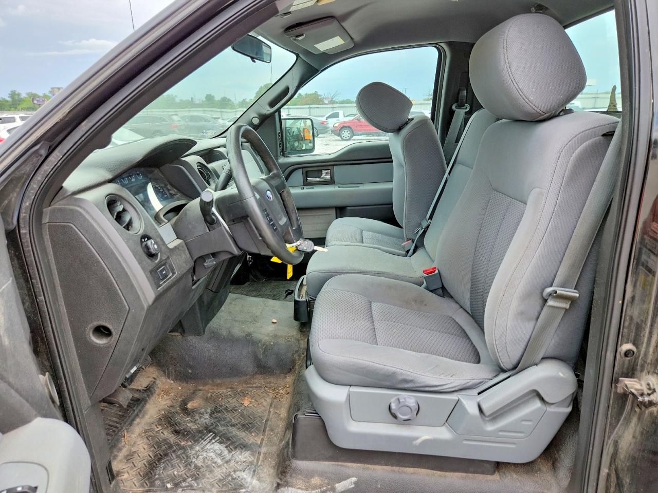 2013 Ford F150 Black vin: 1FTMF1CM8DKF71699