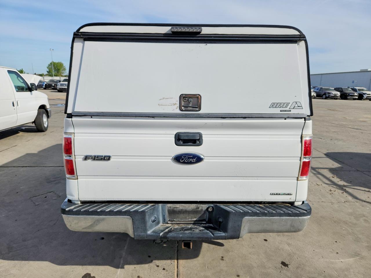 2013 Ford F150 White vin: 1FTMF1CM8DKG52606