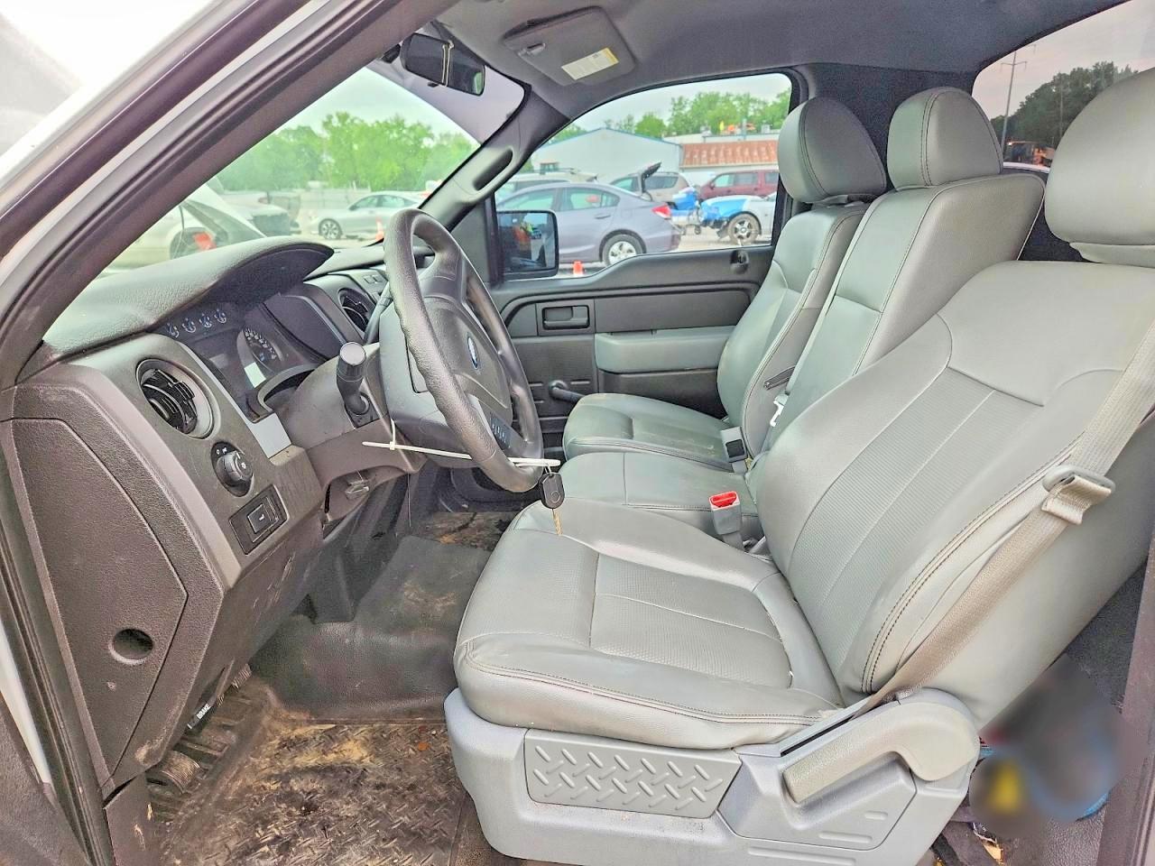 2014 Ford F150 White vin: 1FTMF1CM8EFB18189