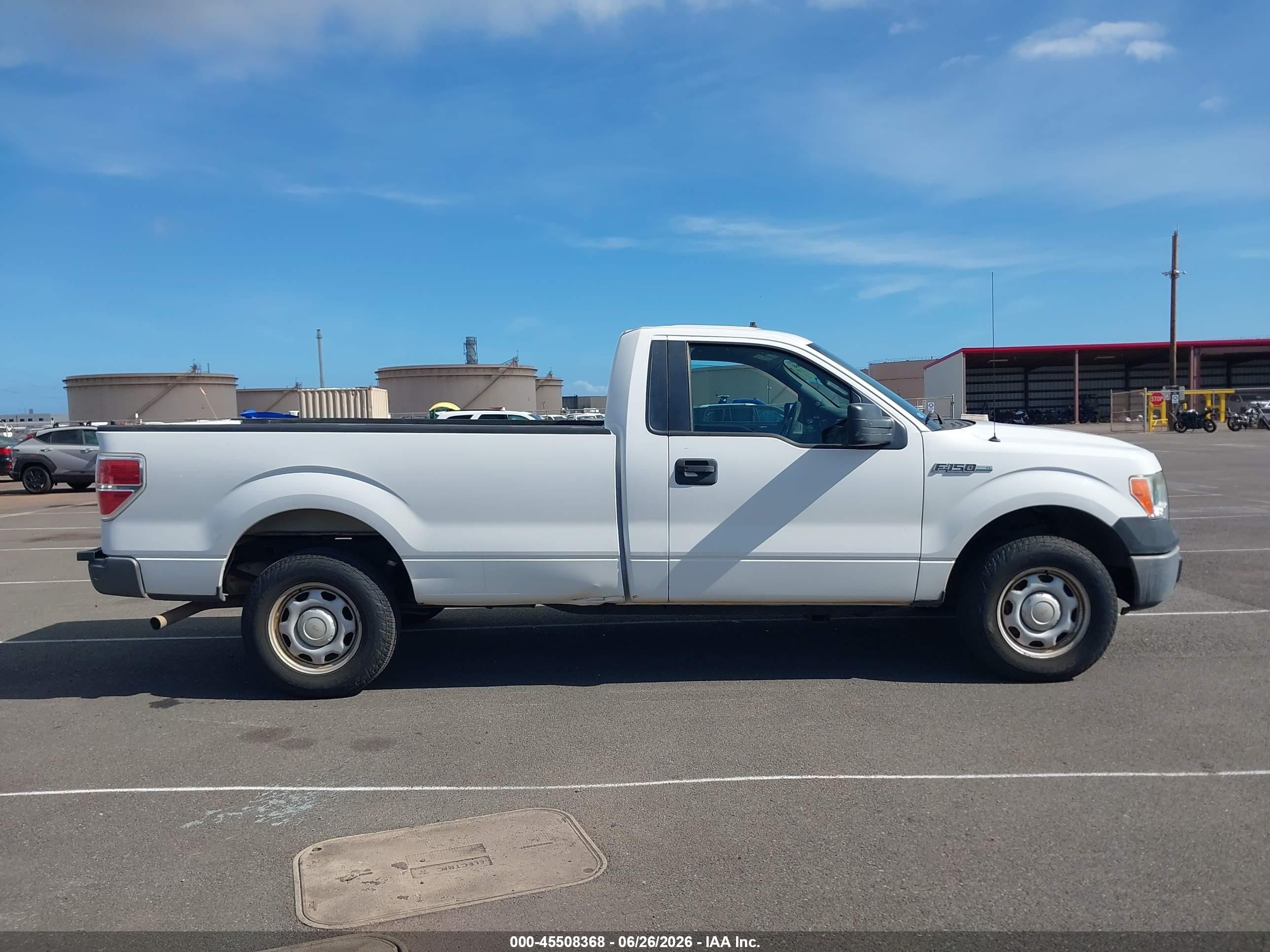 2014 Ford F-150 Stx/xl/xlt White vin: 1FTMF1CM8EKE66470