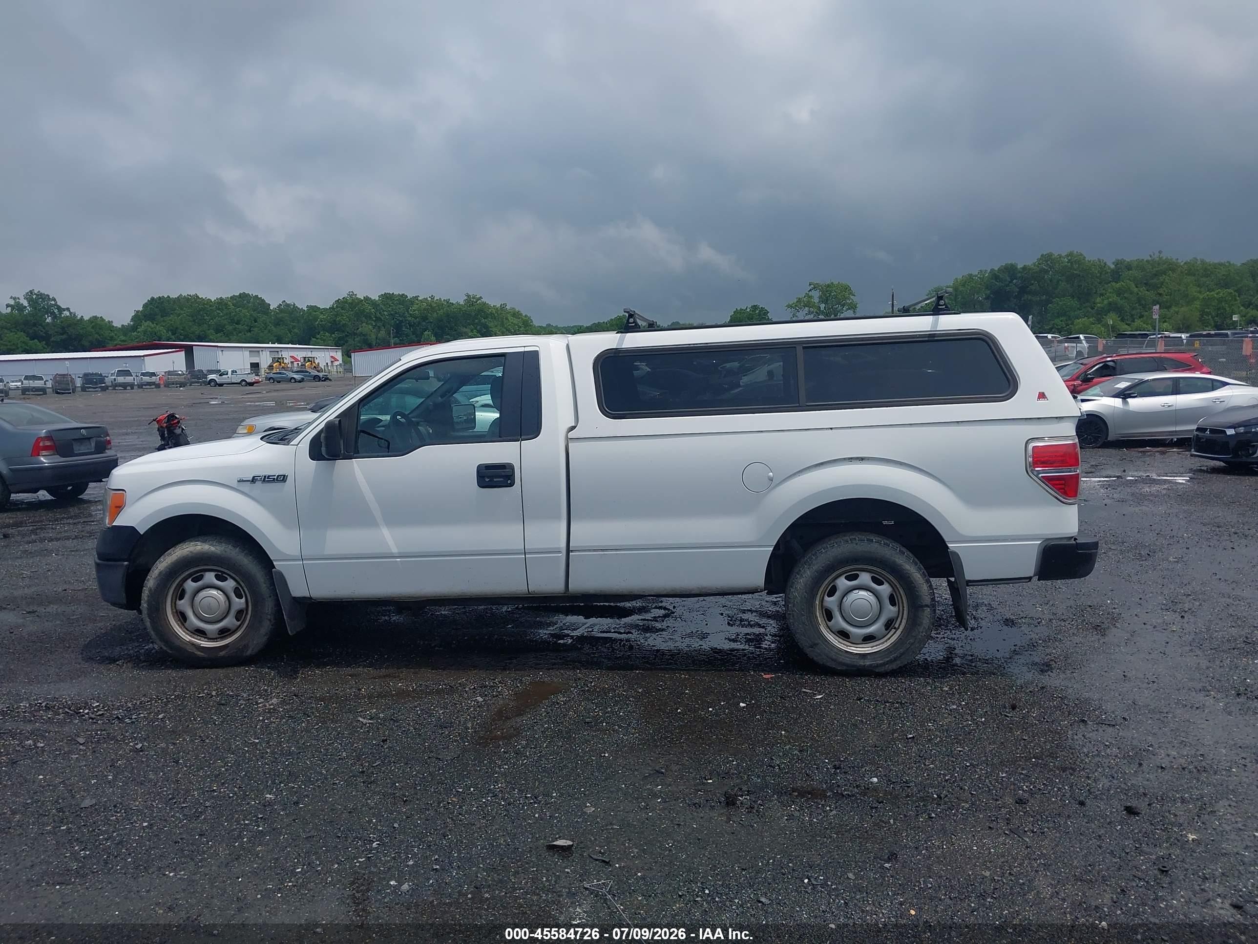 2014 Ford F-150 Xl White vin: 1FTMF1CM8EKF10130