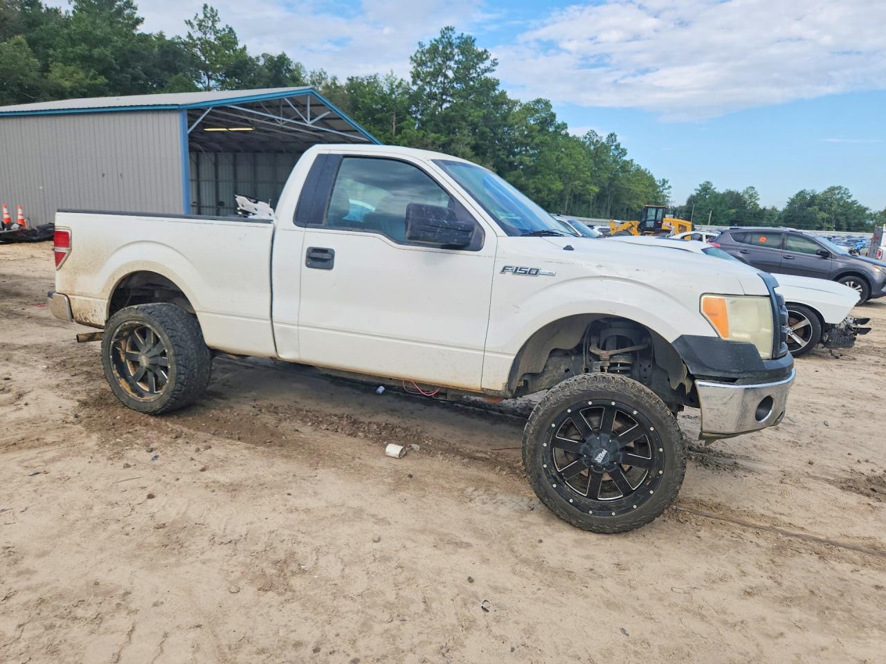 2011 Ford F150 White vin: 1FTMF1CM9BFB29570