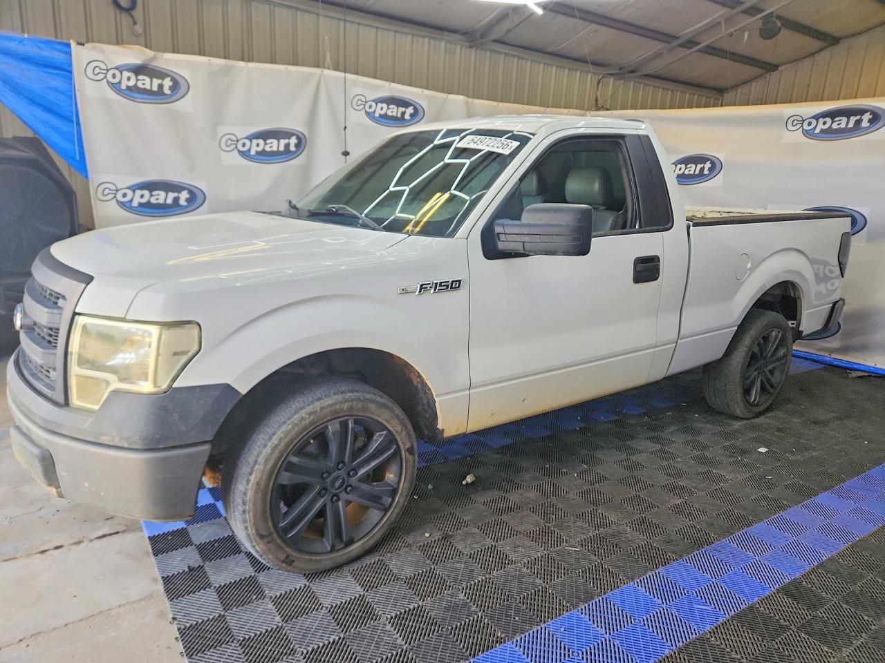 2013 Ford F150 White vin: 1FTMF1CM9DFC53566