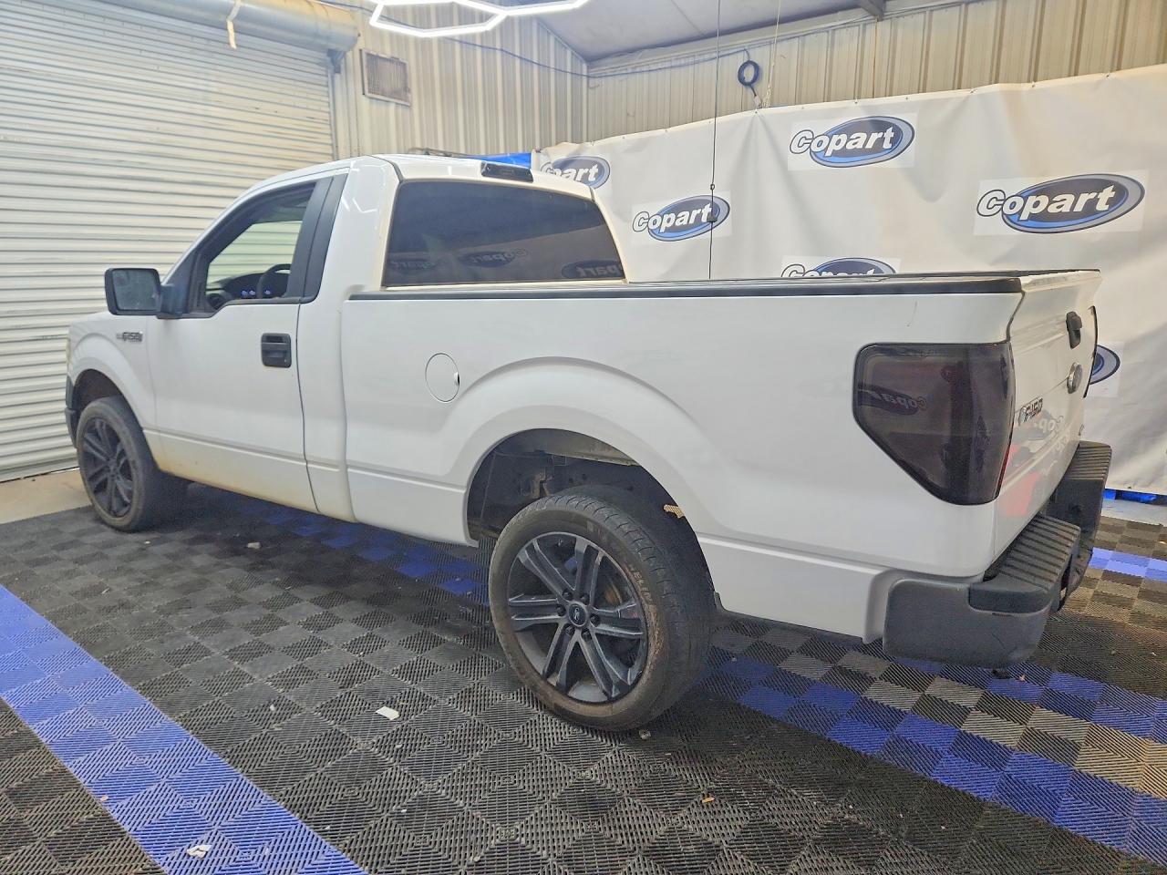 2013 Ford F150 White vin: 1FTMF1CM9DFC53566