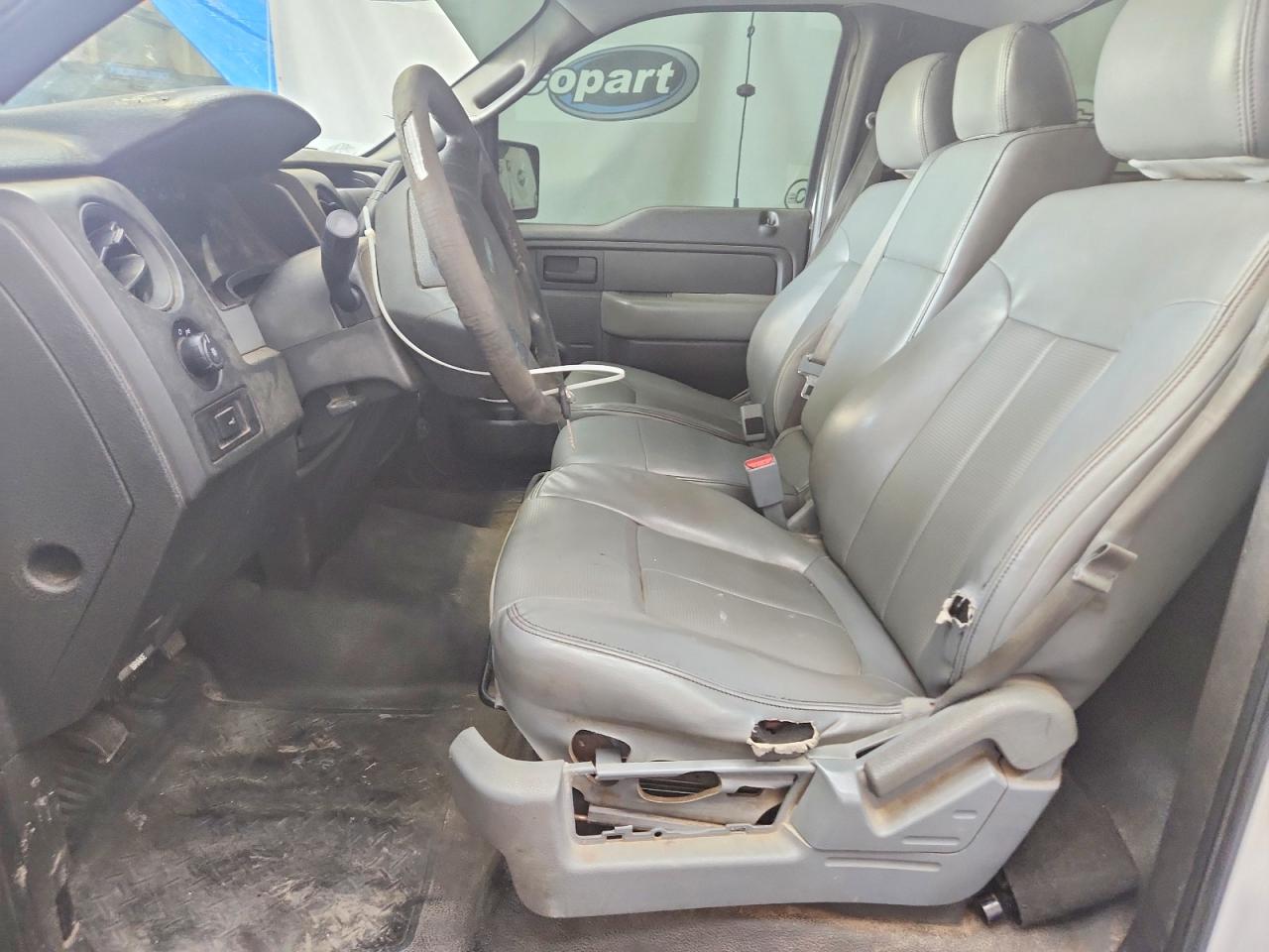 2013 Ford F150 White vin: 1FTMF1CM9DFC53566
