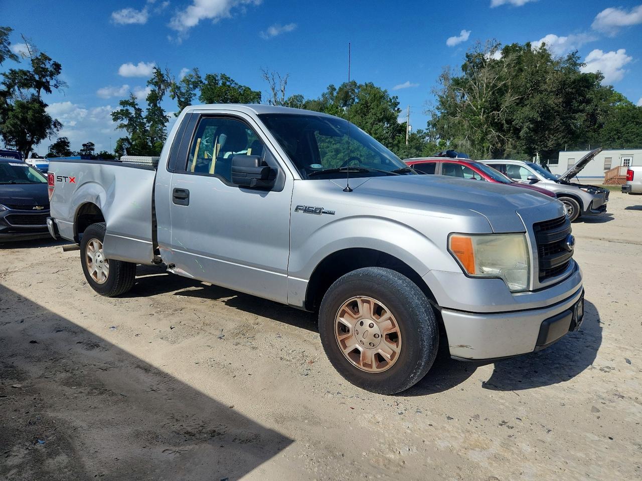 2013 Ford F150 Silver vin: 1FTMF1CM9DKE14697