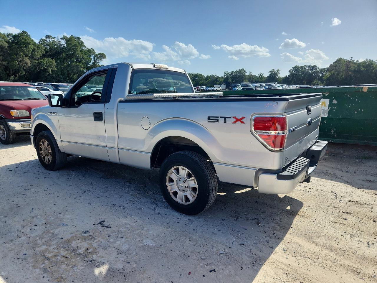 2013 Ford F150 Silver vin: 1FTMF1CM9DKE14697