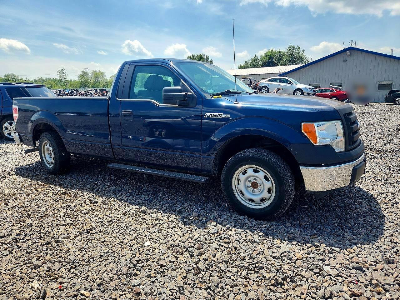2013 Ford F150 Blue vin: 1FTMF1CM9DKE33976