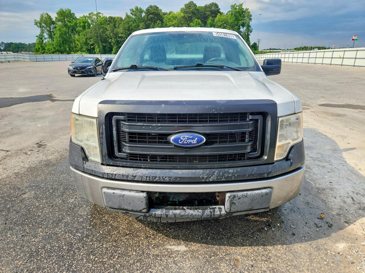 2013 Ford F150 White vin: 1FTMF1CM9DKE77427