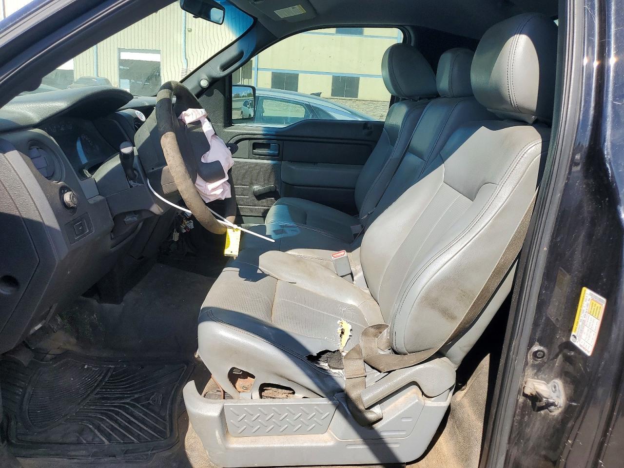 2013 Ford F150 Black vin: 1FTMF1CM9DKG25544