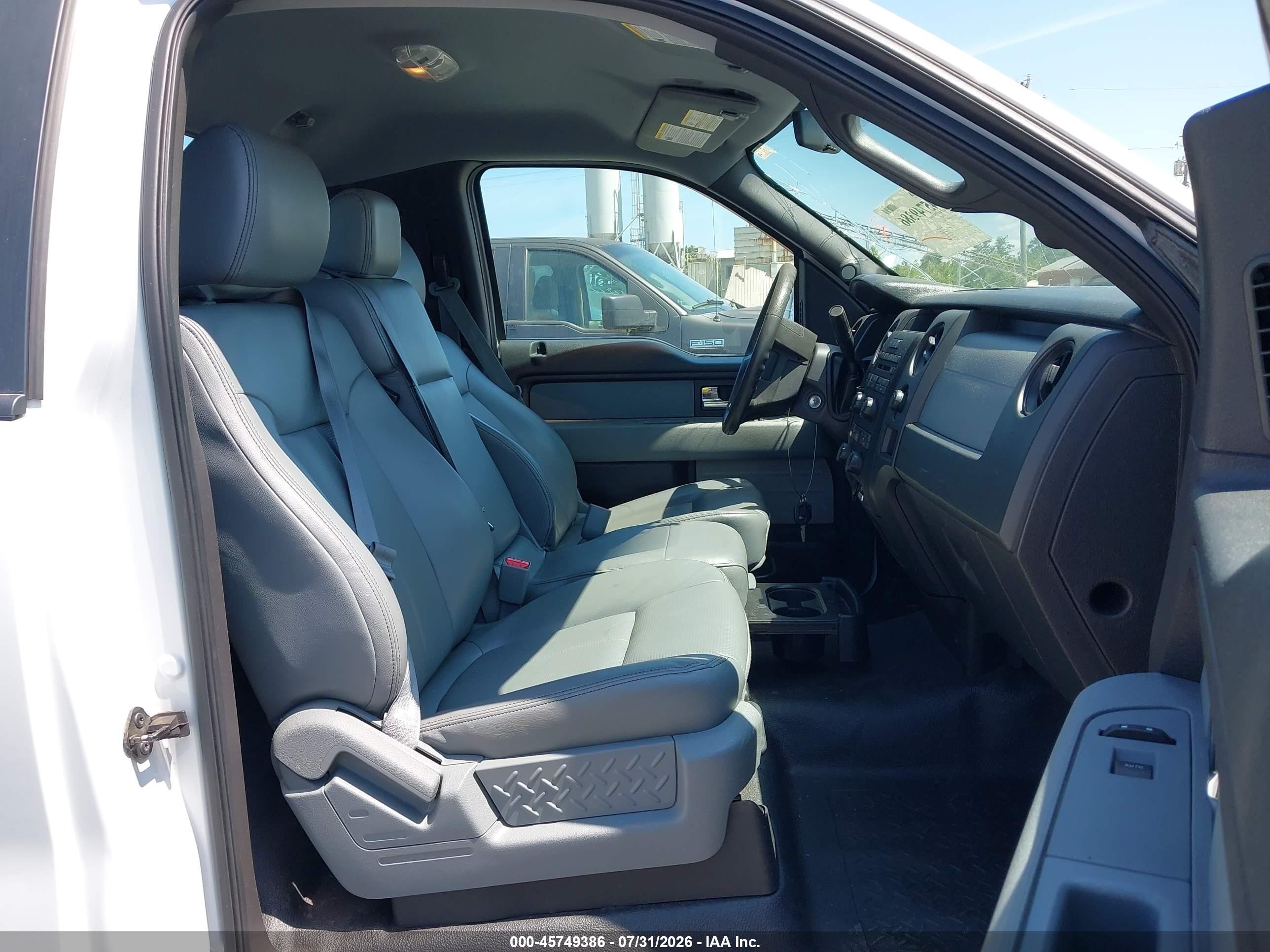 2014 Ford F-150 Xl Белый vin: 1FTMF1CM9EFA23091