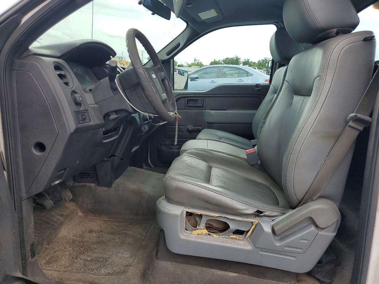 2014 Ford F150 White vin: 1FTMF1CM9EKD27416