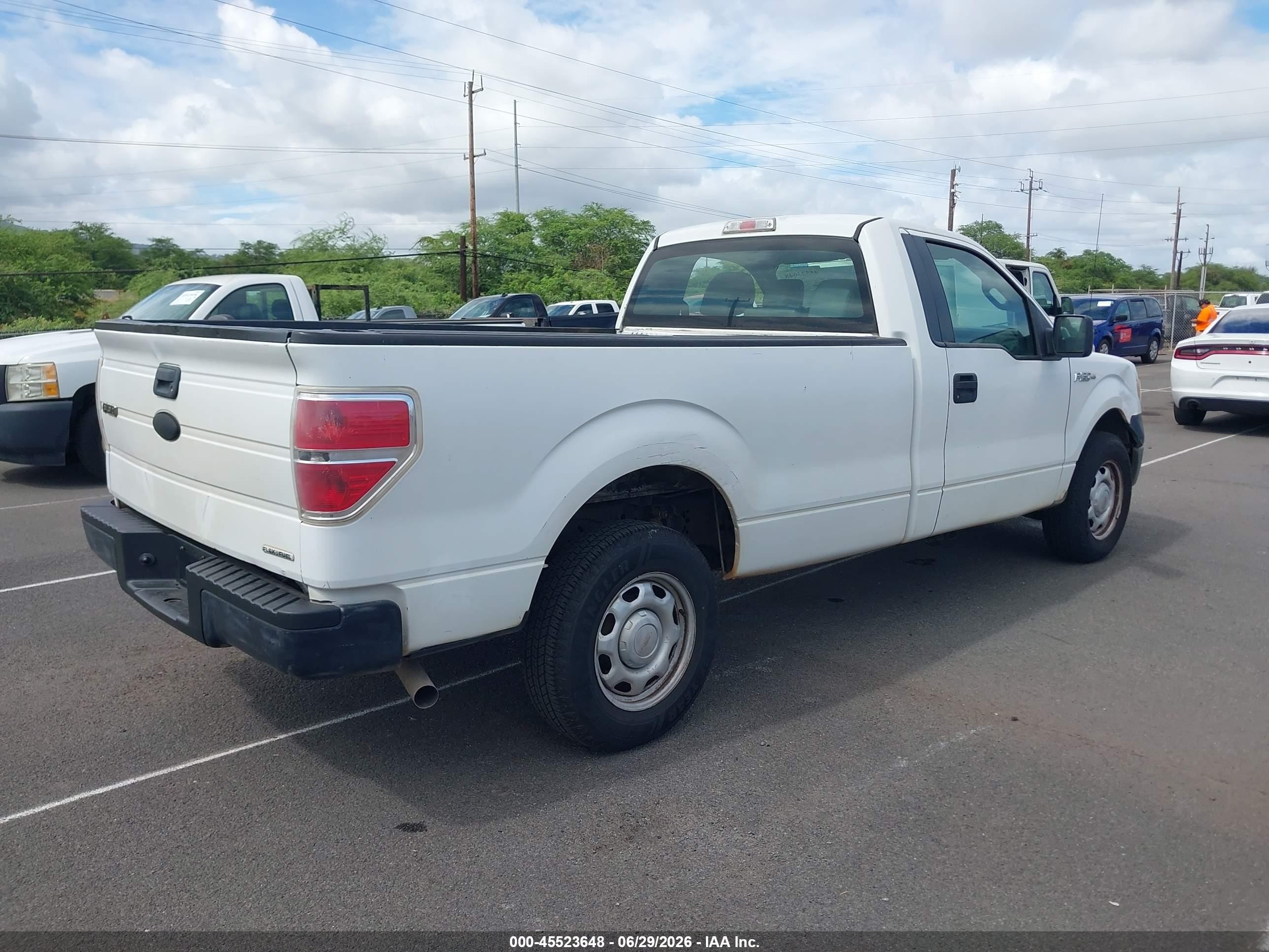 2011 Ford F-150 Stx/xl/xlt White vin: 1FTMF1CMXBKD32135