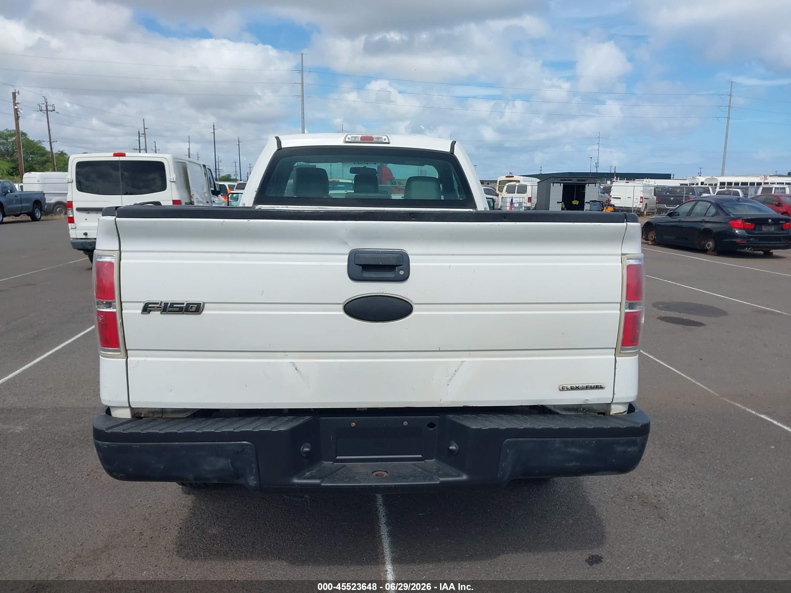 2011 Ford F-150 Stx/xl/xlt White vin: 1FTMF1CMXBKD32135