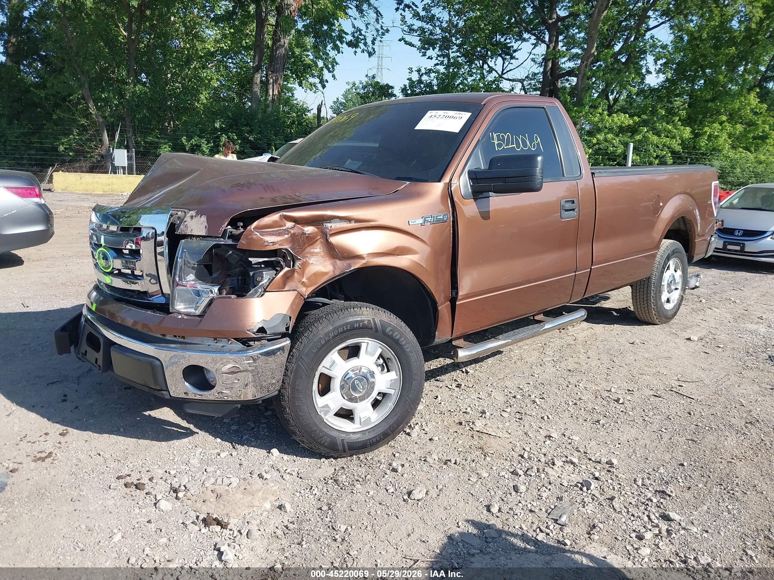 2011 Ford F-150 Xlt Коричневый vin: 1FTMF1CMXBKD33897