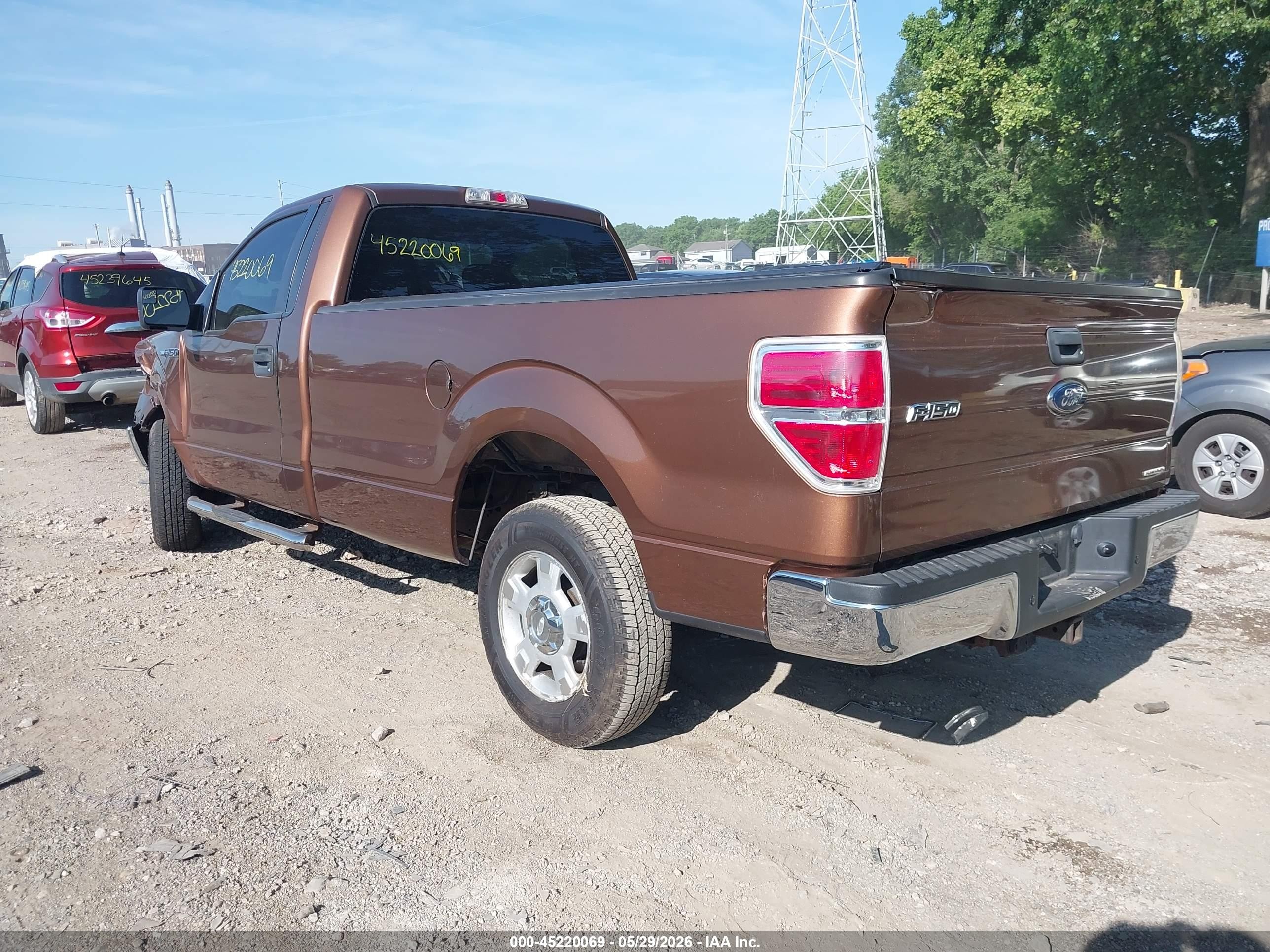 2011 Ford F-150 Xlt Коричневый vin: 1FTMF1CMXBKD33897