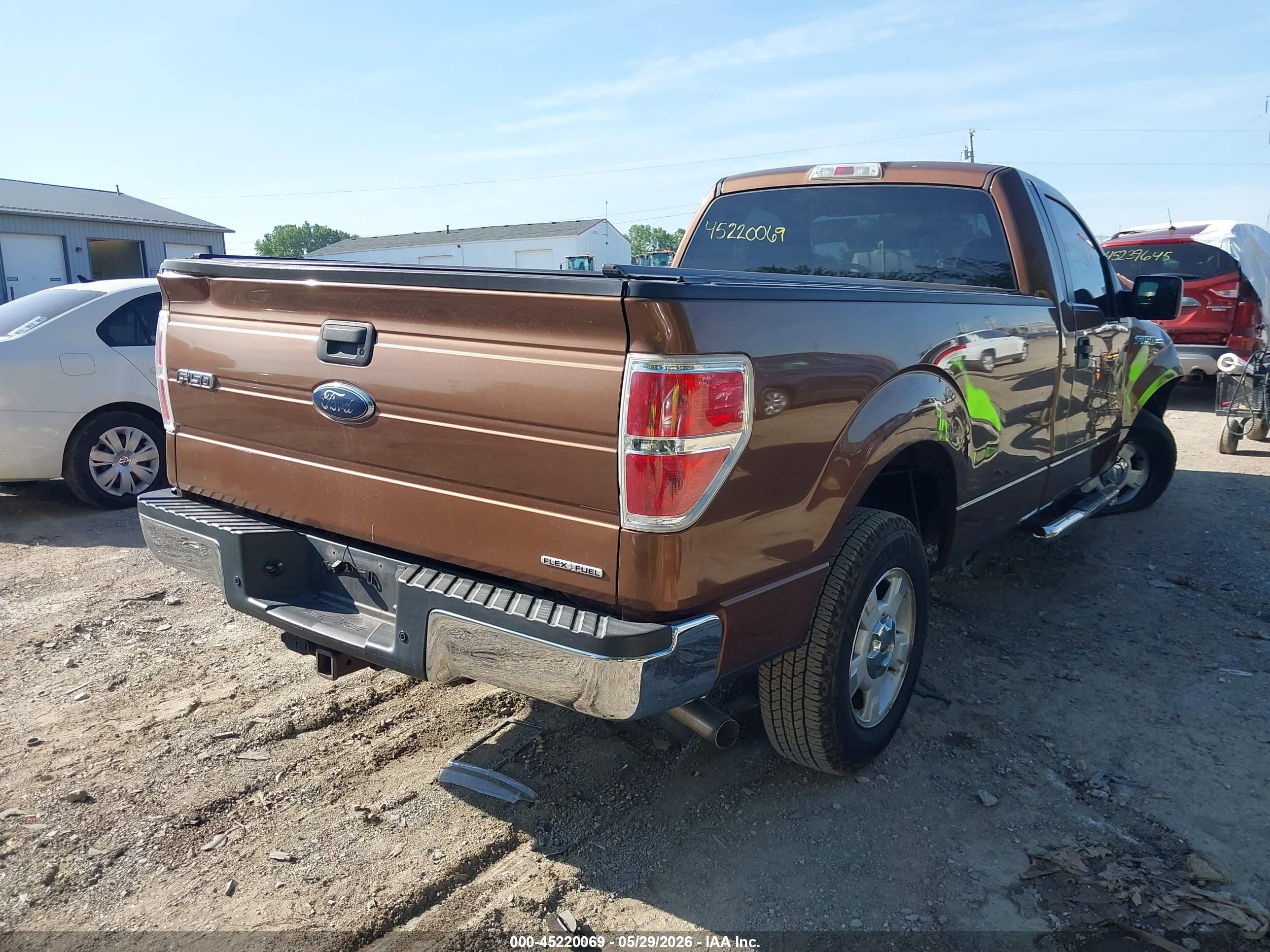 2011 Ford F-150 Xlt Коричневый vin: 1FTMF1CMXBKD33897