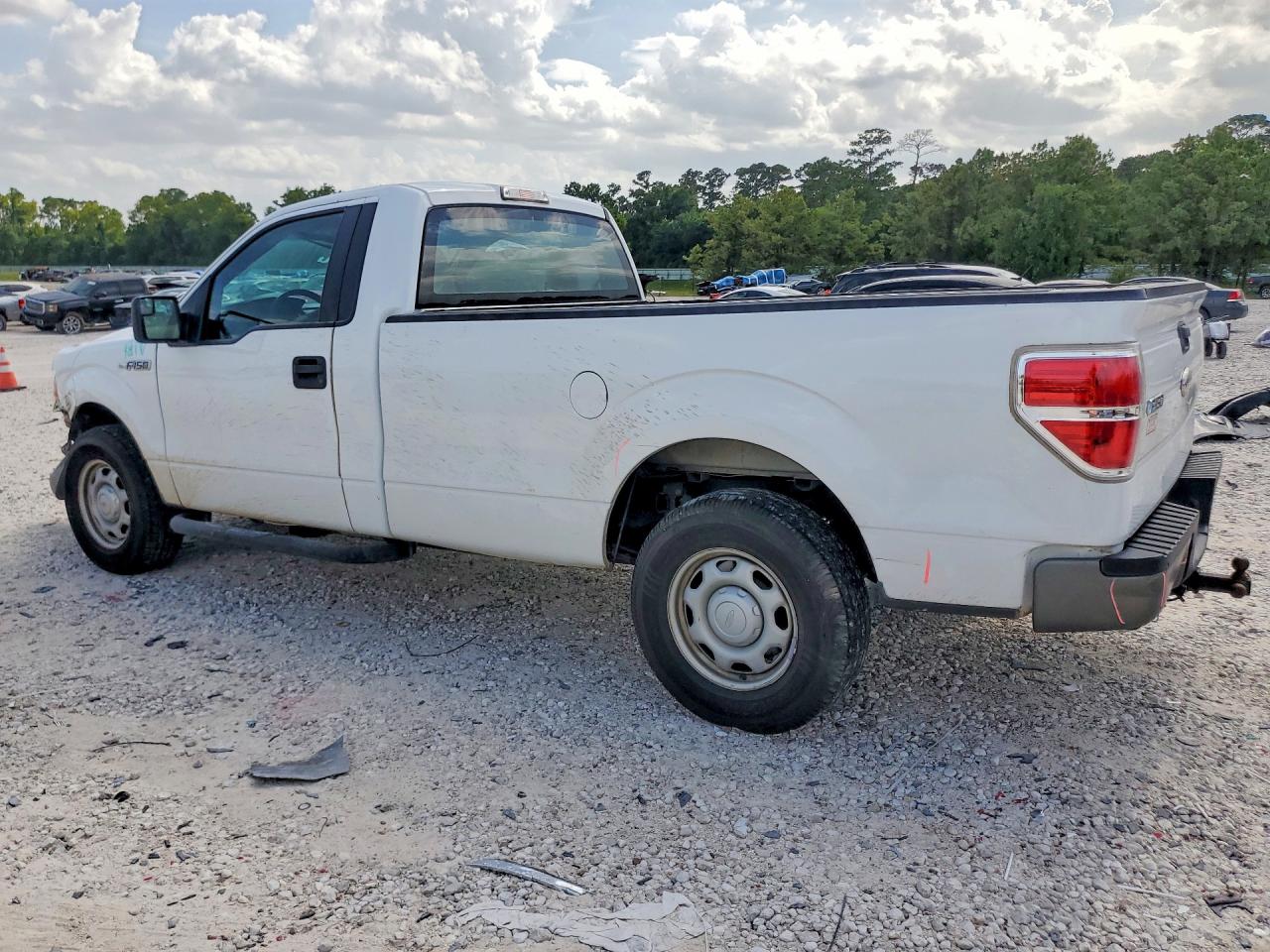 2011 Ford F-150 White vin: 1FTMF1CMXBKE08467