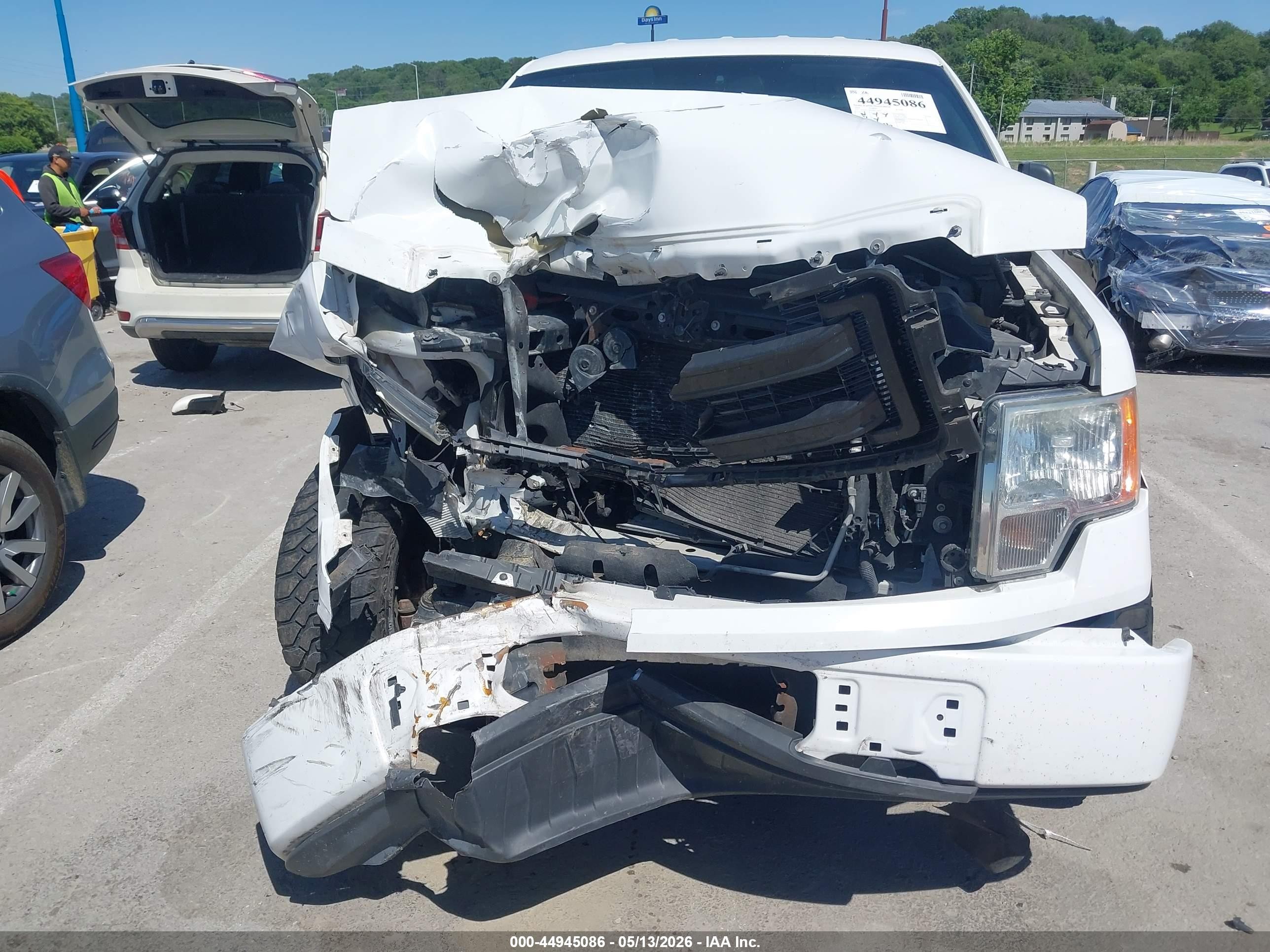 2013 Ford F-150 Stx White vin: 1FTMF1CMXDKF29910