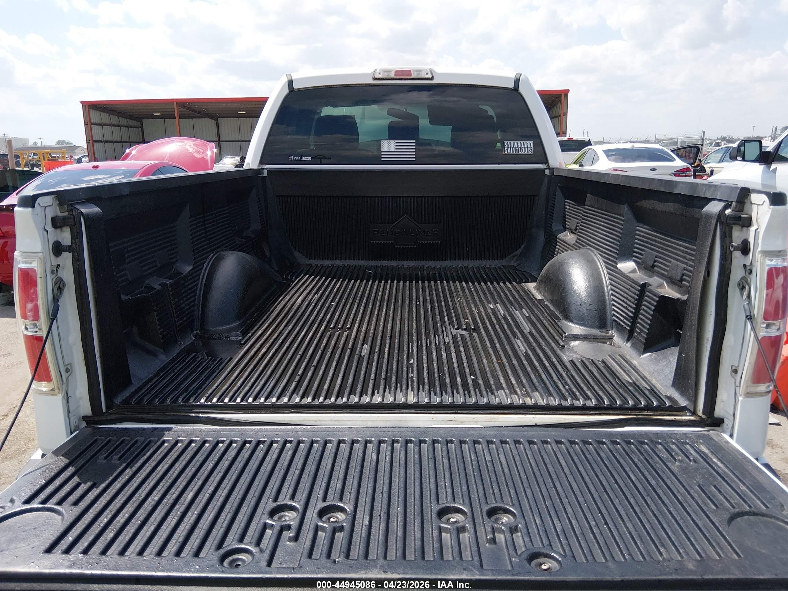 2013 Ford F-150 Stx White vin: 1FTMF1CMXDKF29910