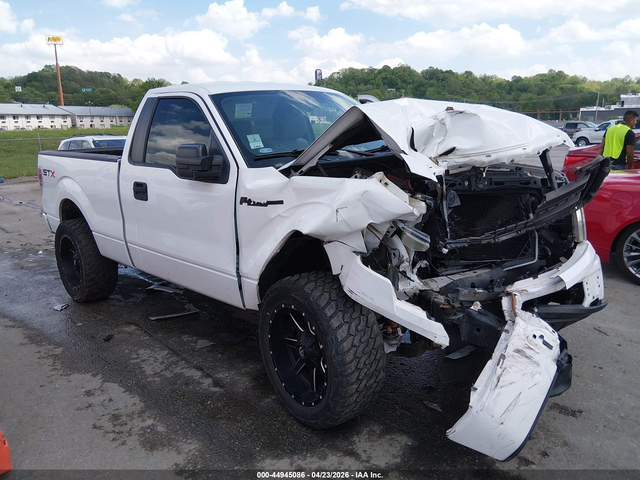 2013 Ford F-150 Stx White vin: 1FTMF1CMXDKF29910
