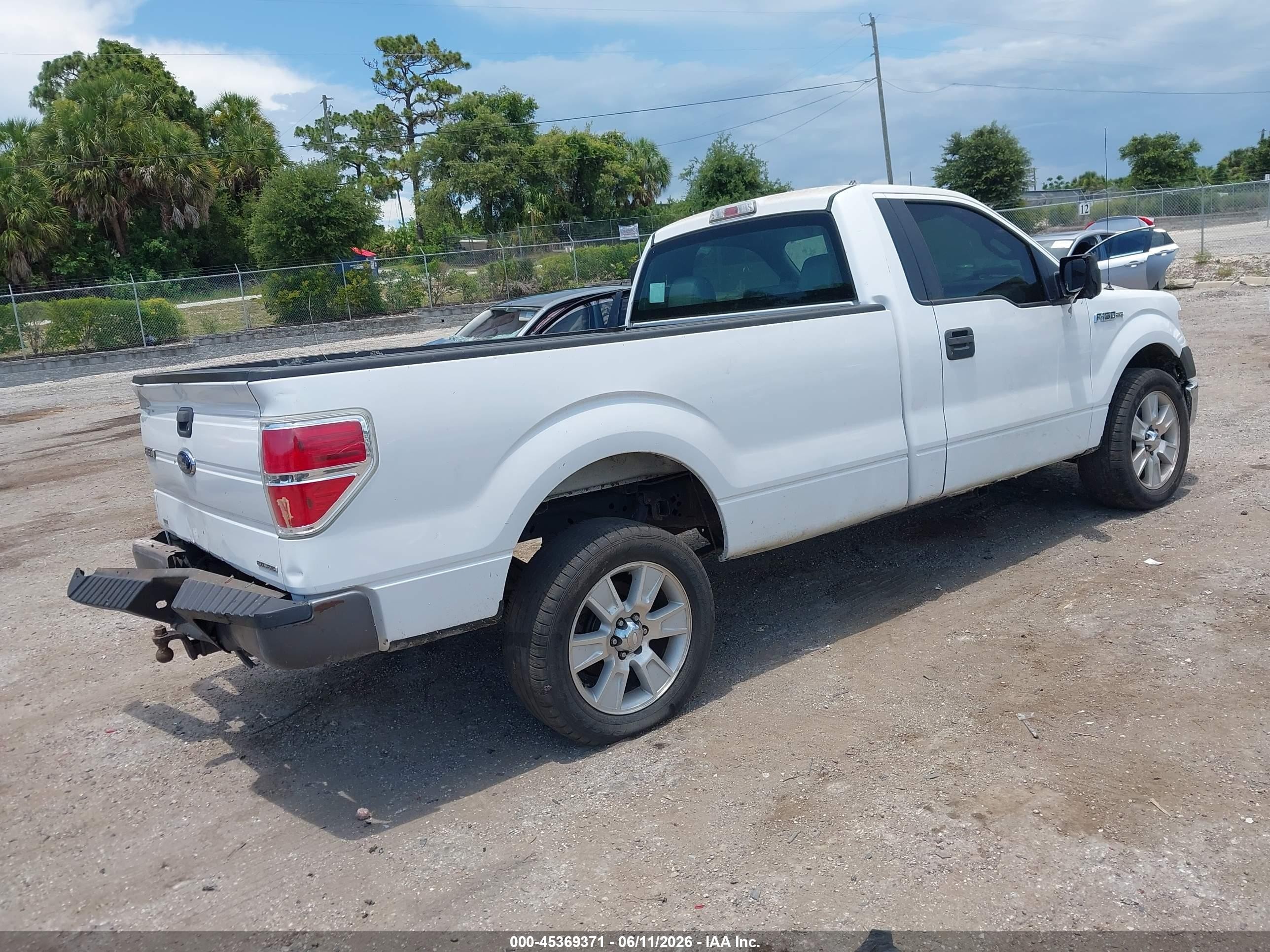 2014 Ford F-150 Xl White vin: 1FTMF1CMXEKF95505