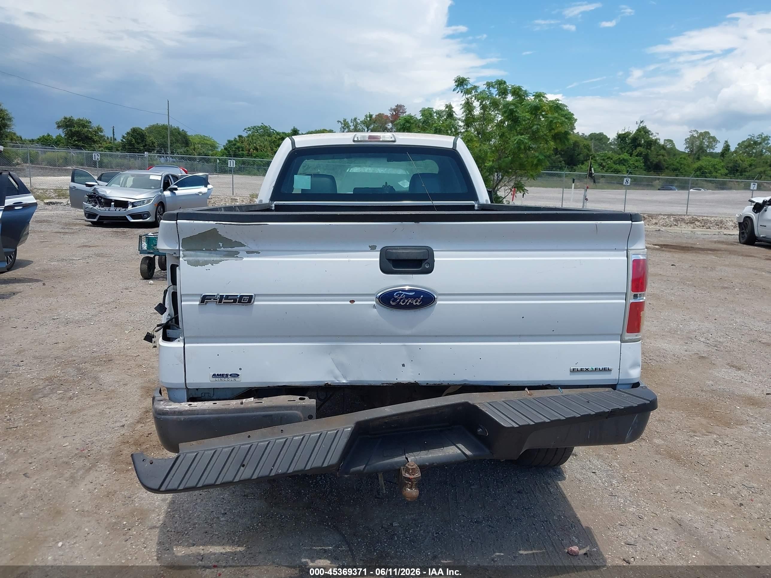2014 Ford F-150 Xl White vin: 1FTMF1CMXEKF95505