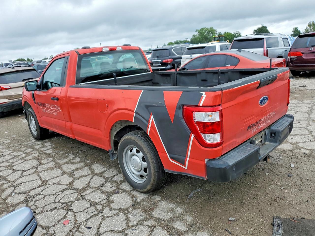 2023 Ford F150 Red vin: 1FTMF1CP2PKF58851