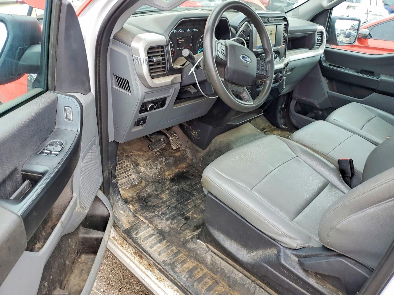 2023 Ford F150 Red vin: 1FTMF1CP2PKF58851