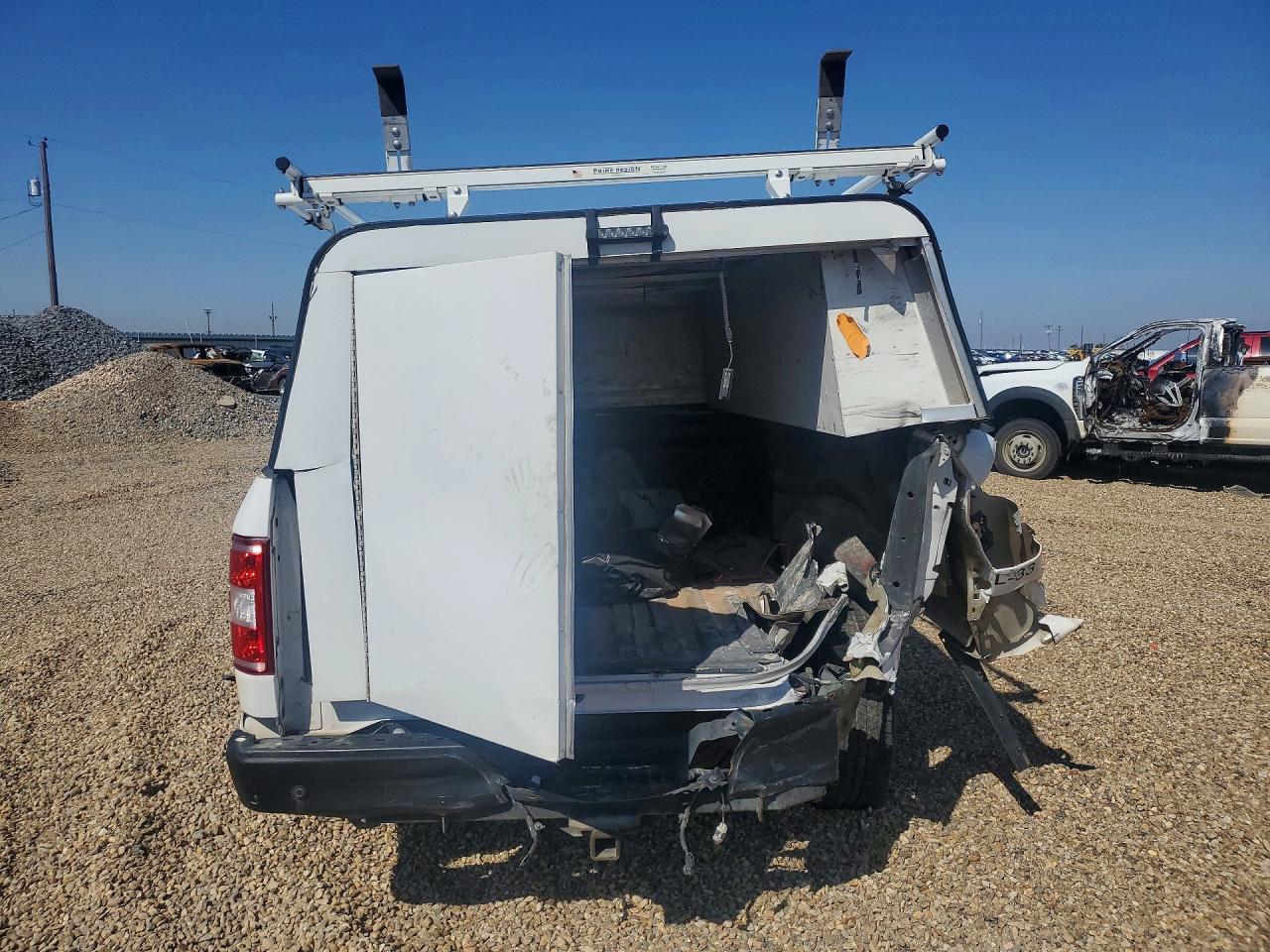 2019 Ford F150 White vin: 1FTMF1CP4KKC16777