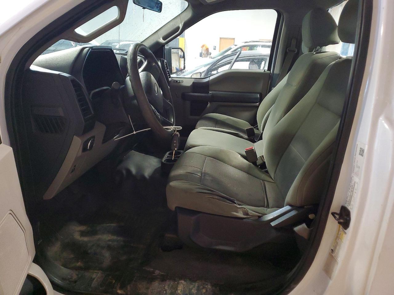 2015 Ford F150 Белый vin: 1FTMF1CP5FKD45052