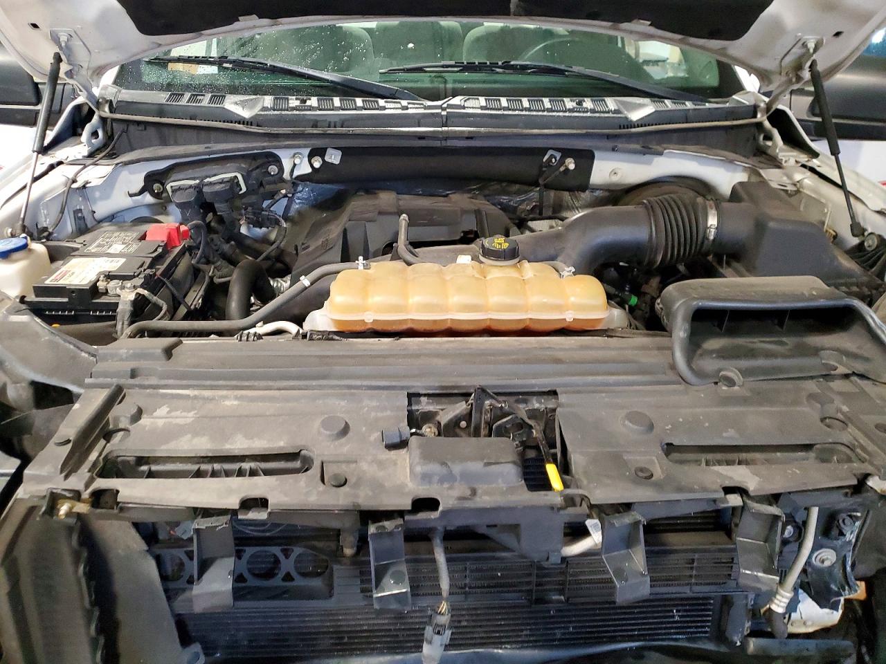 2015 Ford F150 Белый vin: 1FTMF1CP5FKD45052