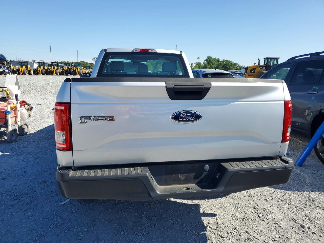 2015 Ford F150 Silver vin: 1FTMF1CP5FKE52120
