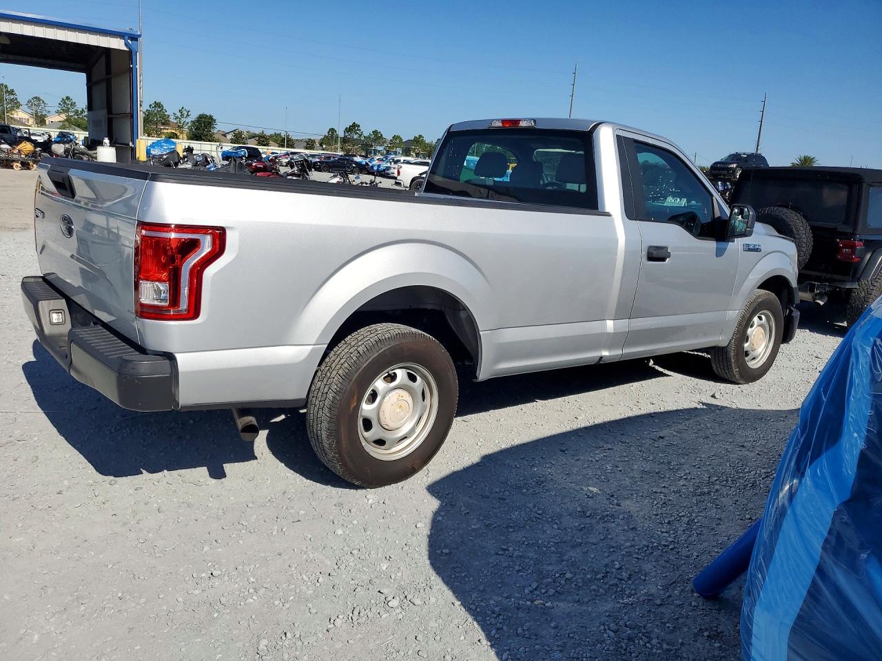 2015 Ford F150 Silver vin: 1FTMF1CP5FKE52120