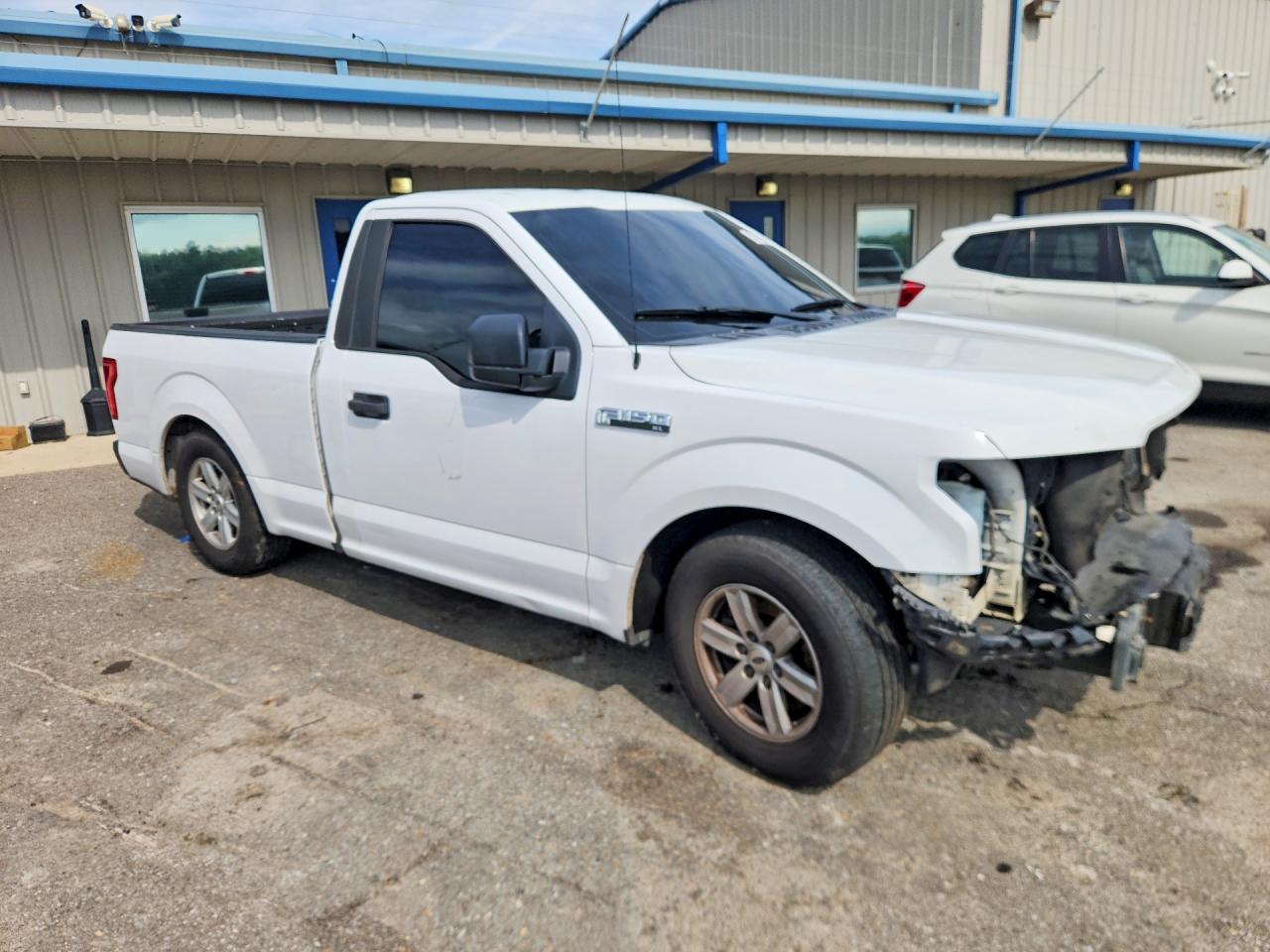 2015 Ford F150 Белый vin: 1FTMF1CP9FKE52959