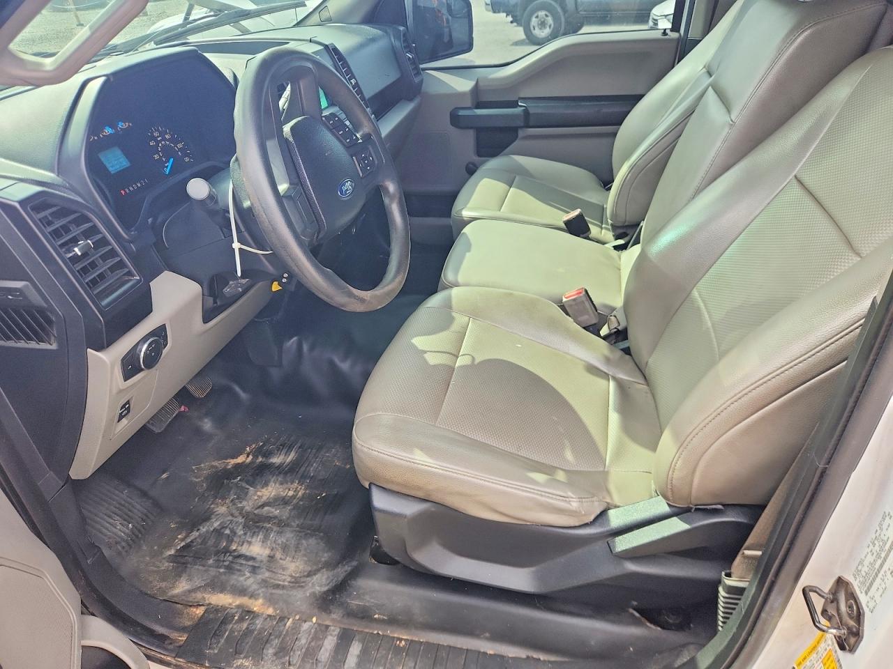 2015 Ford F150 Белый vin: 1FTMF1CP9FKE52959