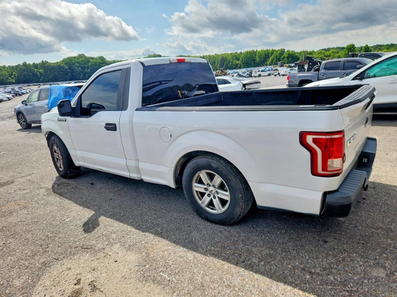 2015 Ford F150 Белый vin: 1FTMF1CP9FKE52959
