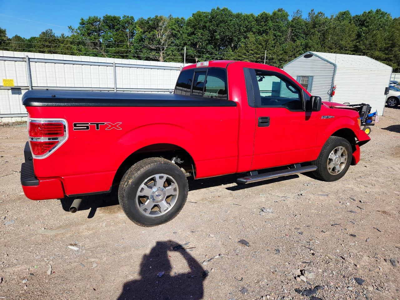 2010 Ford F150 Red vin: 1FTMF1CW0AKA82856