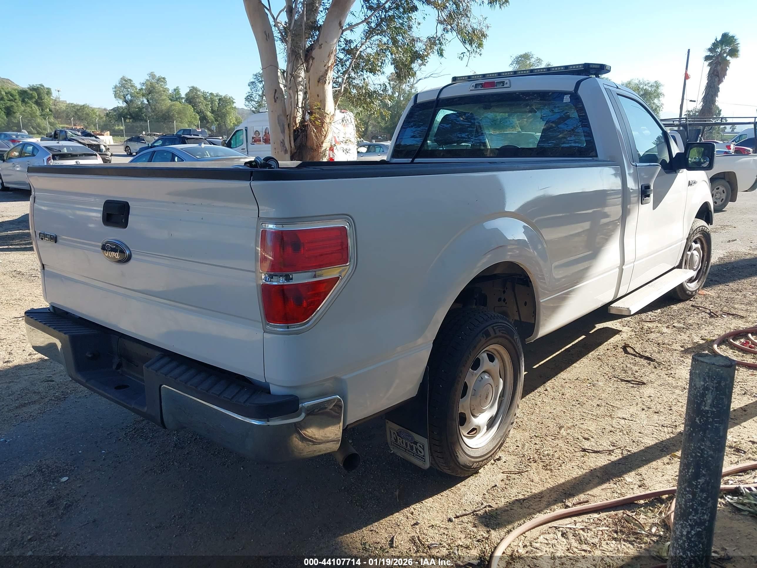 2010 Ford F-150 Stx/xl/xlt White vin: 1FTMF1CW0AKB33613