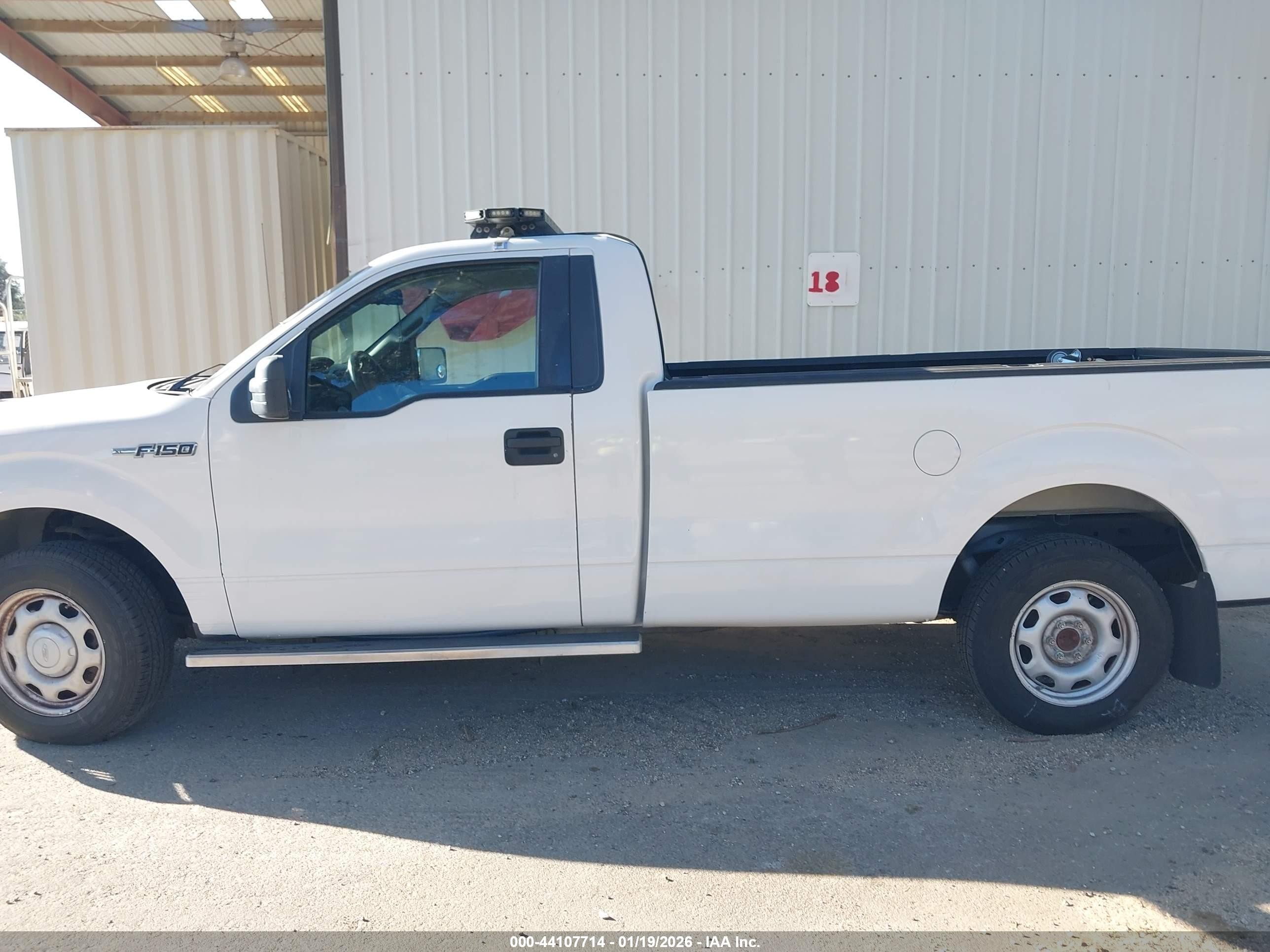 2010 Ford F-150 Stx/xl/xlt White vin: 1FTMF1CW0AKB33613
