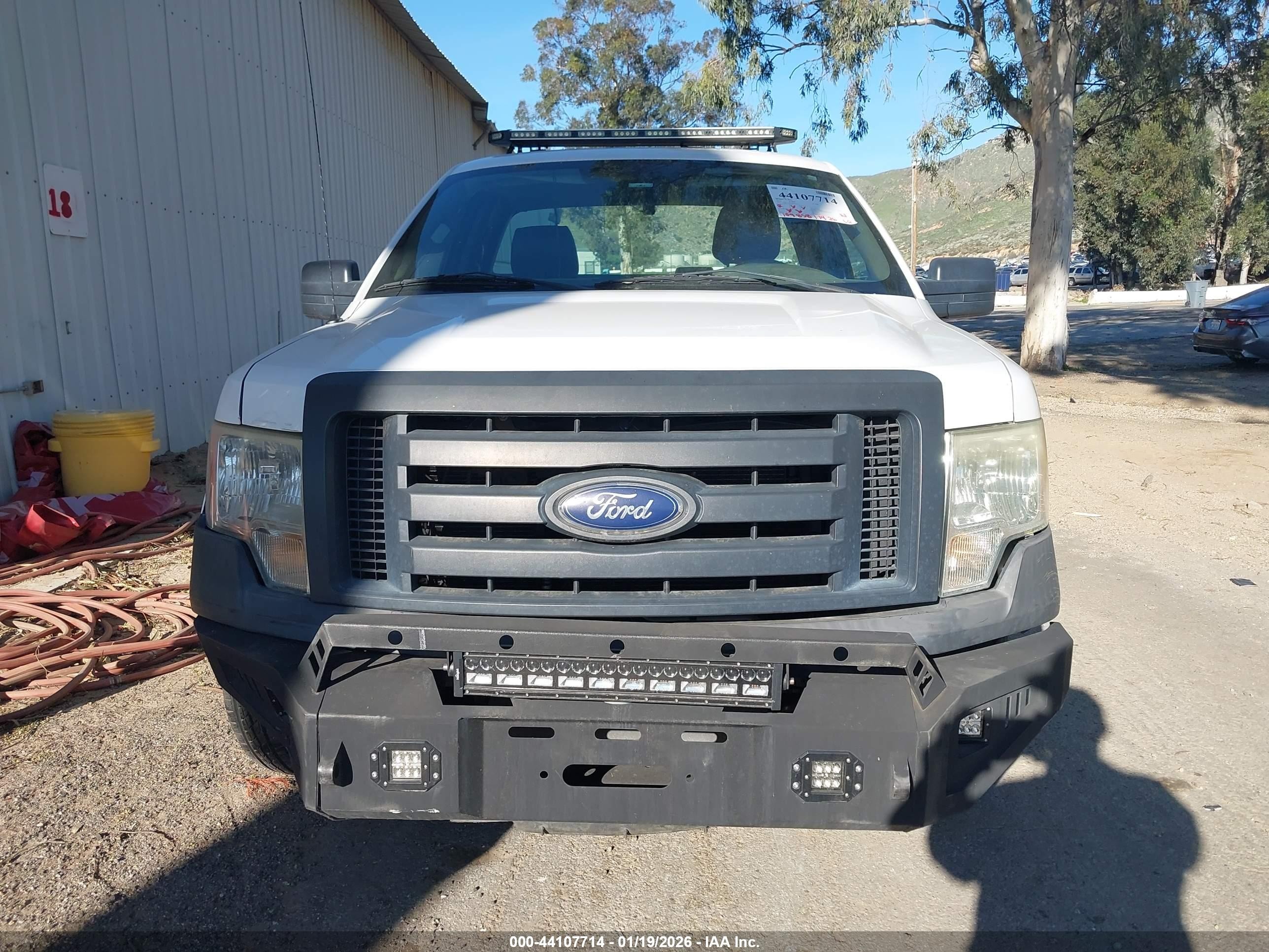 2010 Ford F-150 Stx/xl/xlt White vin: 1FTMF1CW0AKB33613