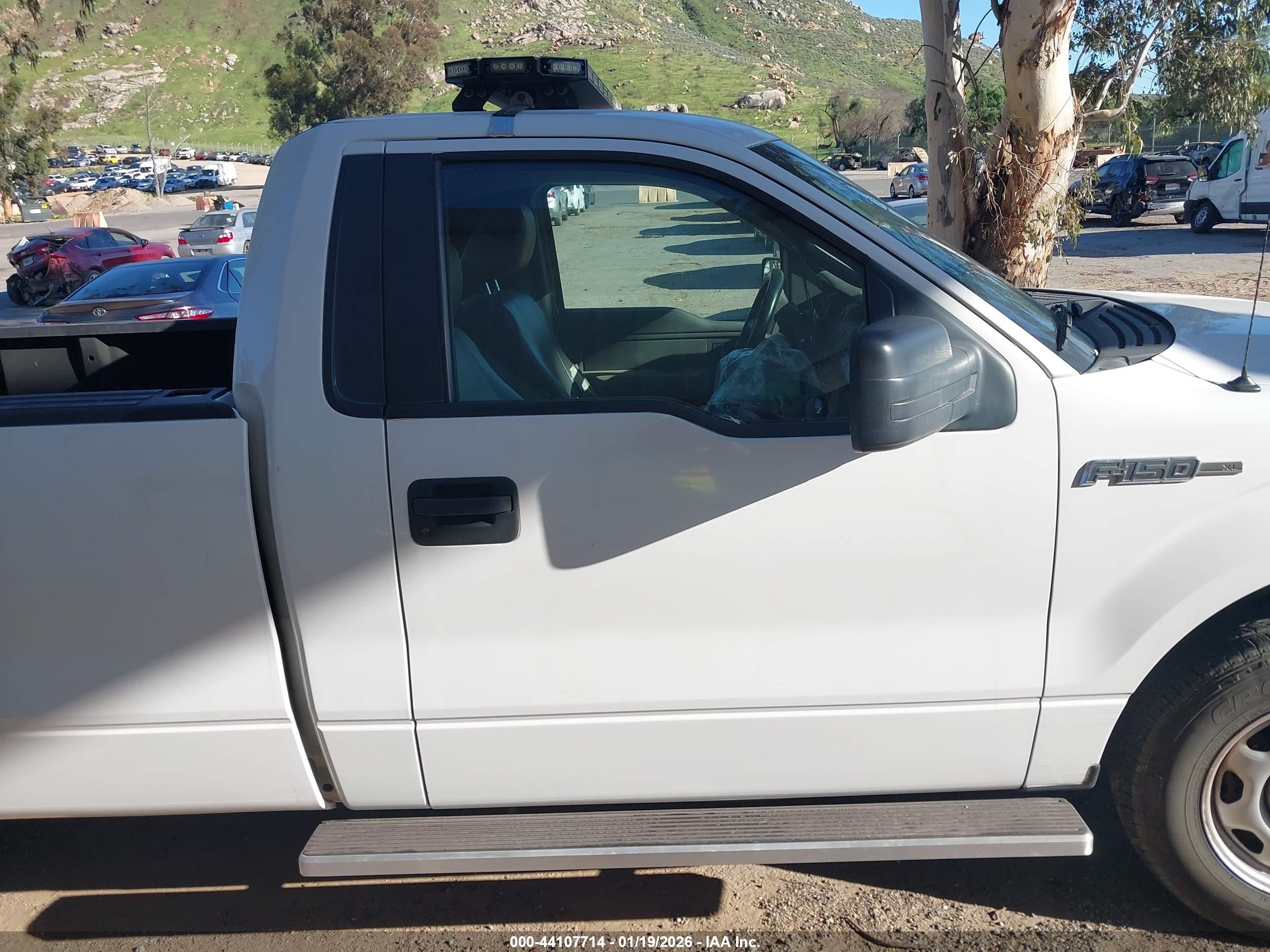 2010 Ford F-150 Stx/xl/xlt White vin: 1FTMF1CW0AKB33613