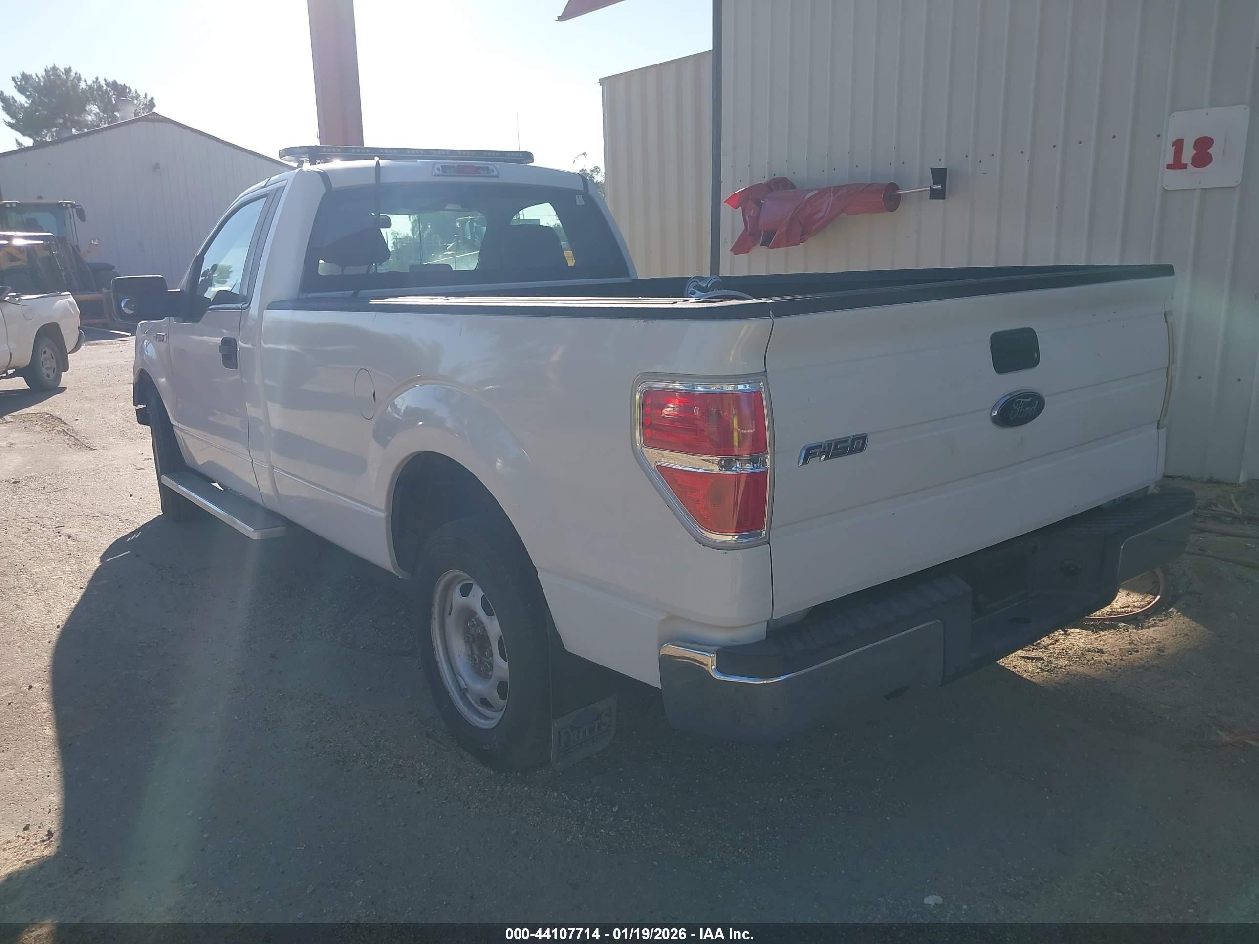 2010 Ford F-150 Stx/xl/xlt White vin: 1FTMF1CW0AKB33613