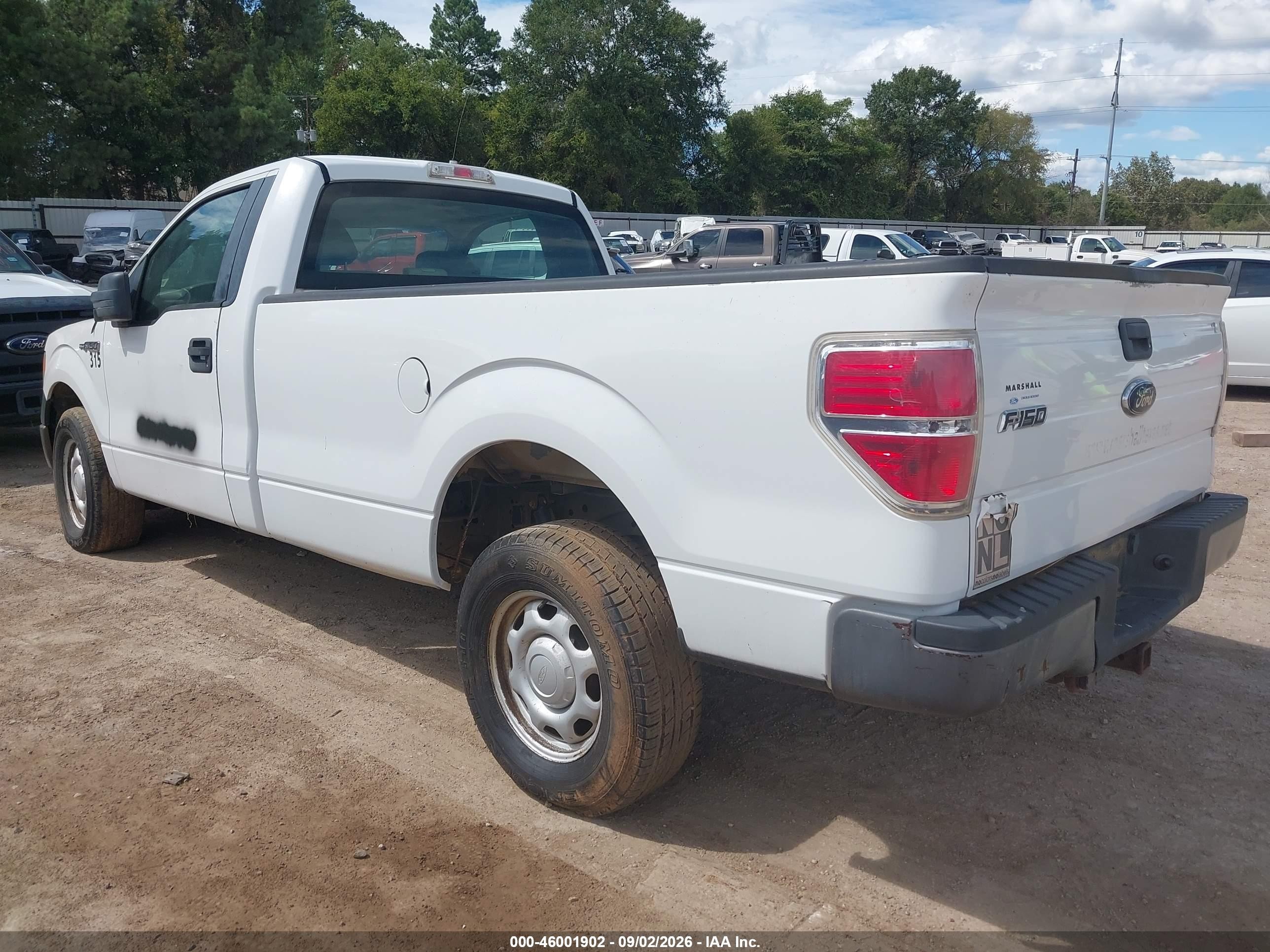 2010 Ford F-150 Stx/xl/xlt/xlt W/mid-box Prep White vin: 1FTMF1CW0AKE01379