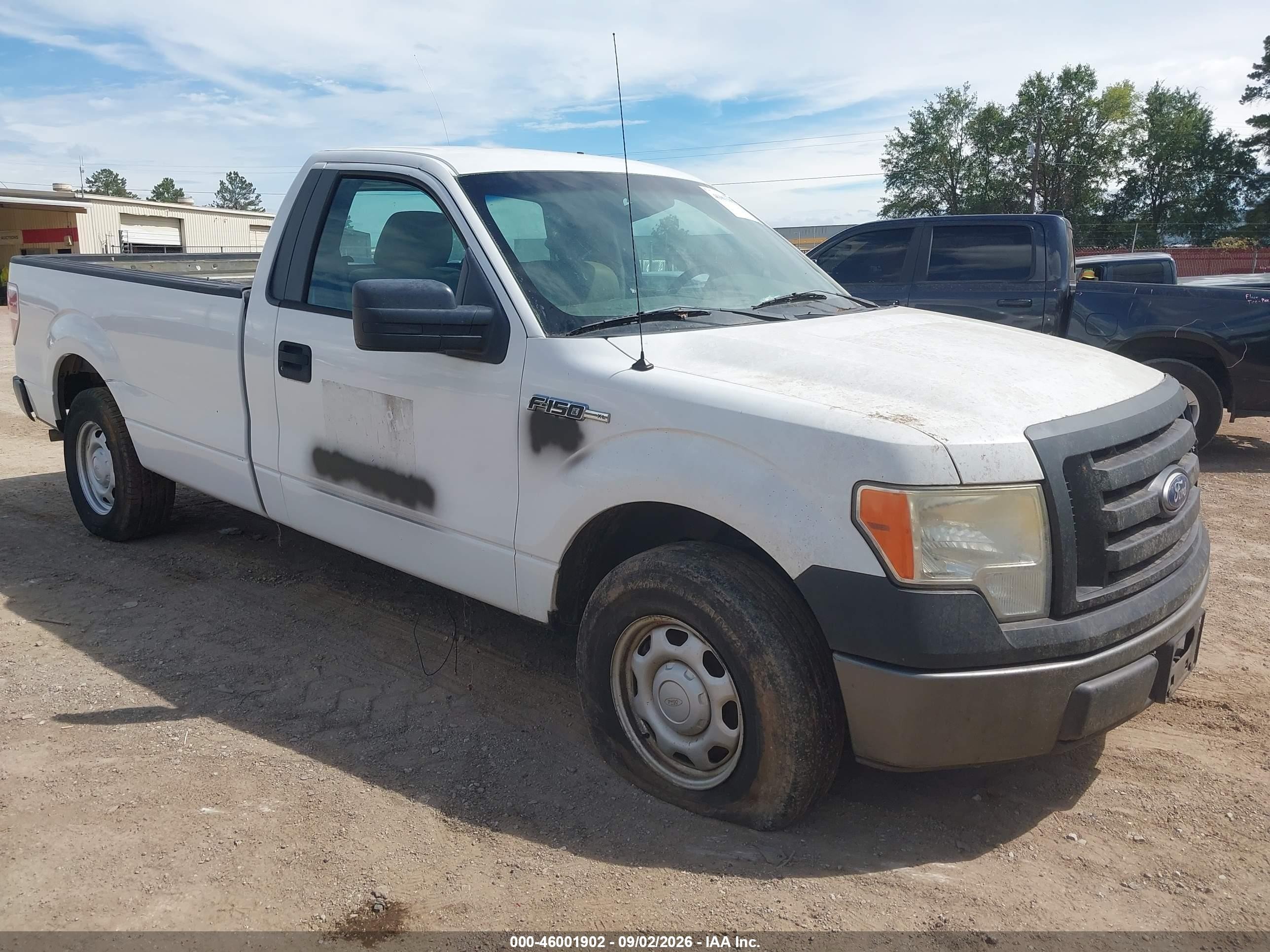 2010 Ford F-150 Stx/xl/xlt/xlt W/mid-box Prep White vin: 1FTMF1CW0AKE01379