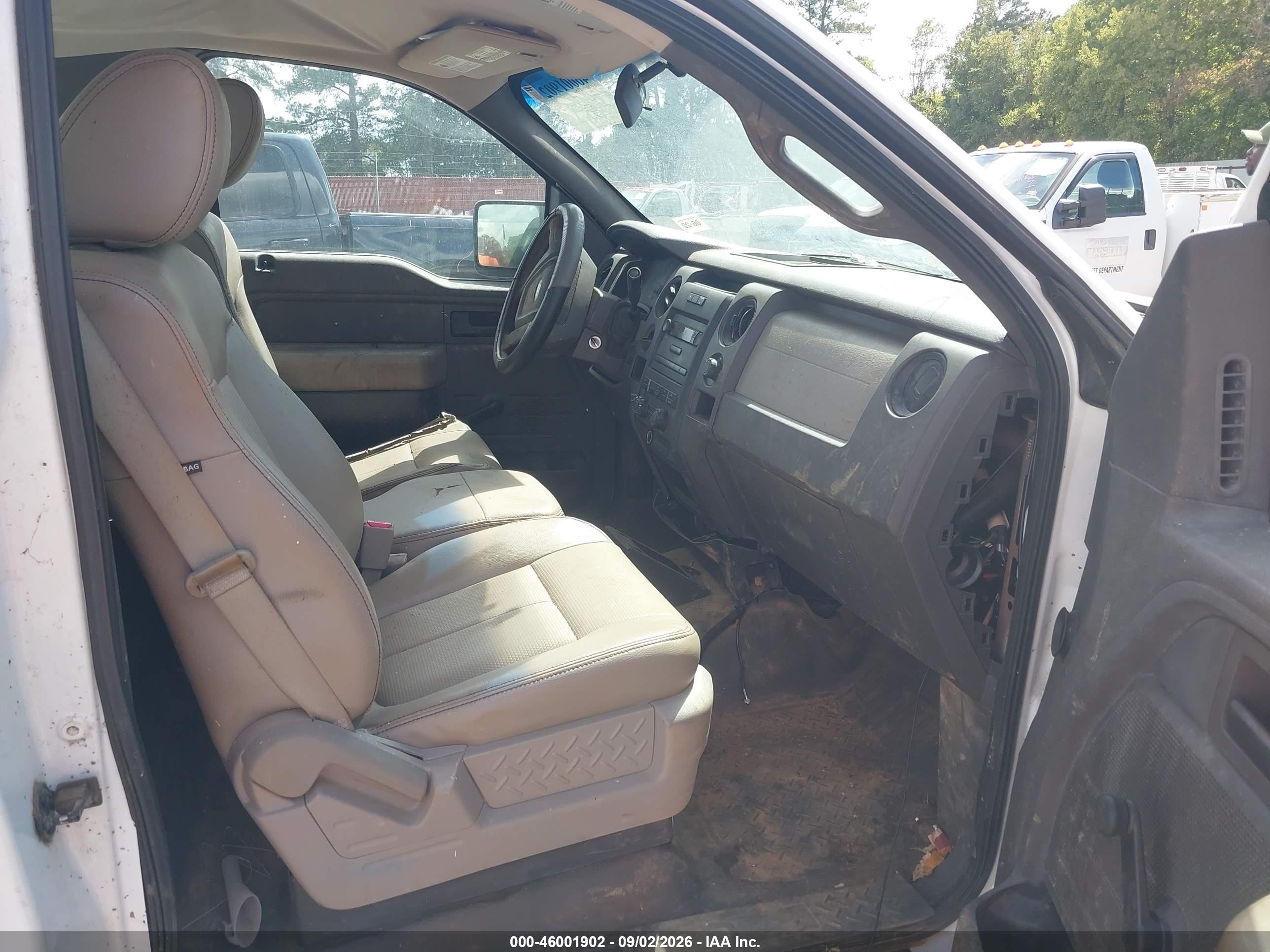 2010 Ford F-150 Stx/xl/xlt/xlt W/mid-box Prep White vin: 1FTMF1CW0AKE01379