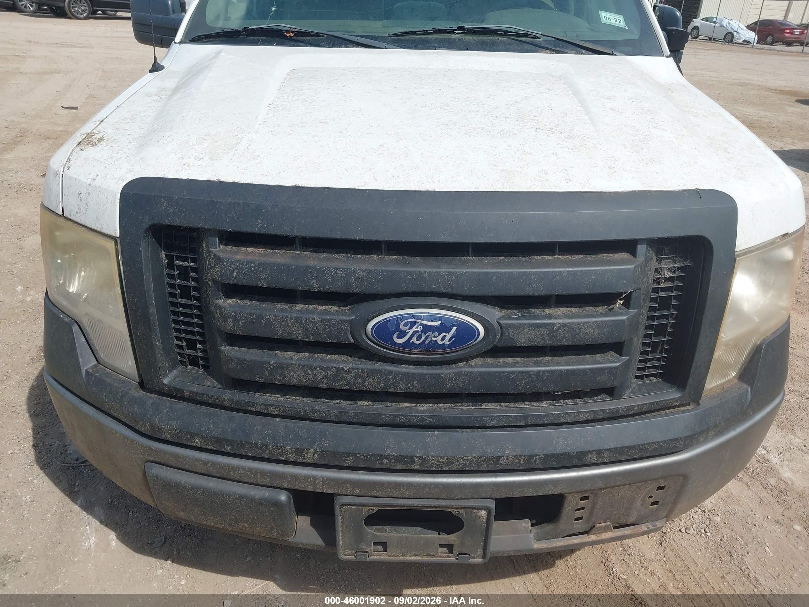2010 Ford F-150 Stx/xl/xlt/xlt W/mid-box Prep White vin: 1FTMF1CW0AKE01379